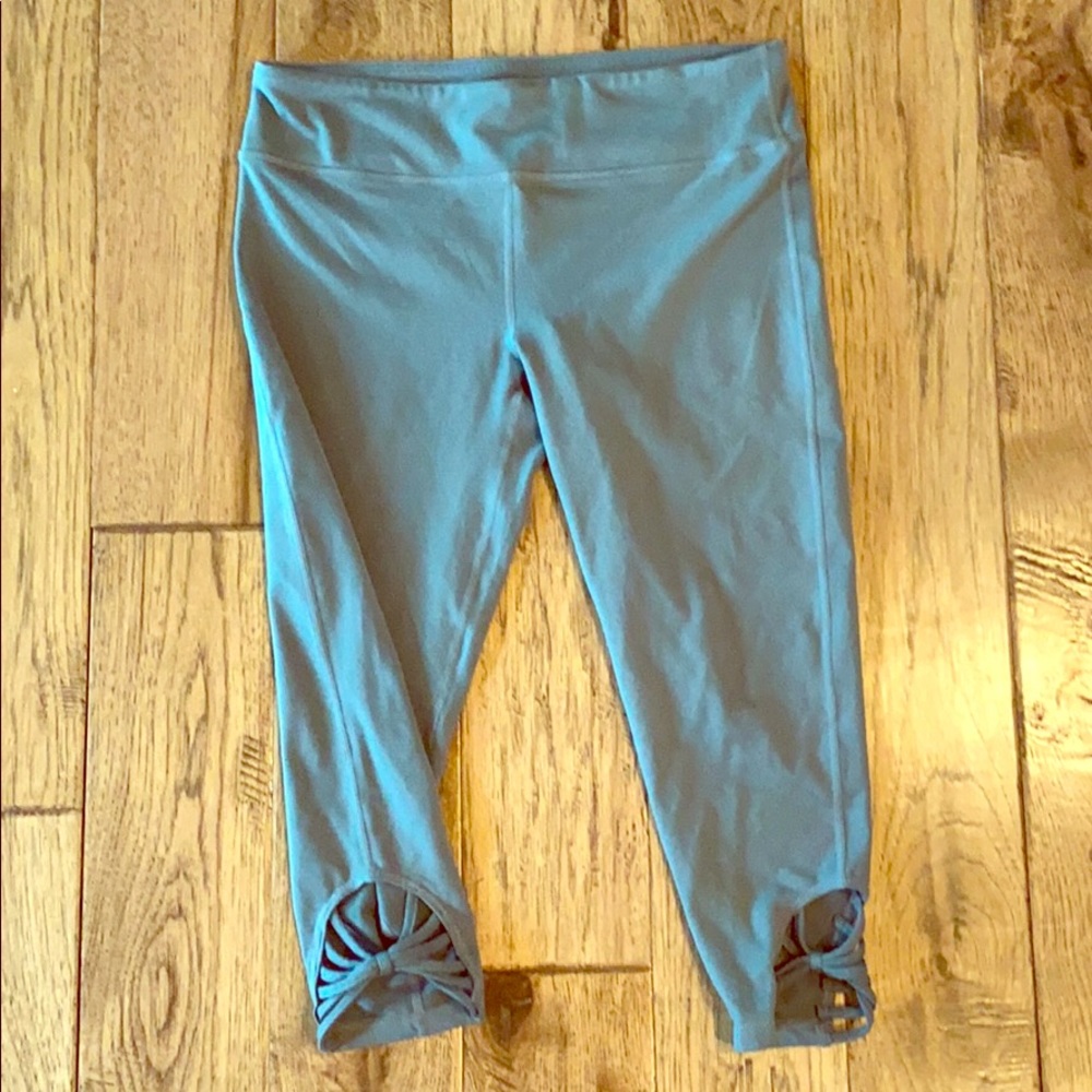 Sage Cropped yoga pants